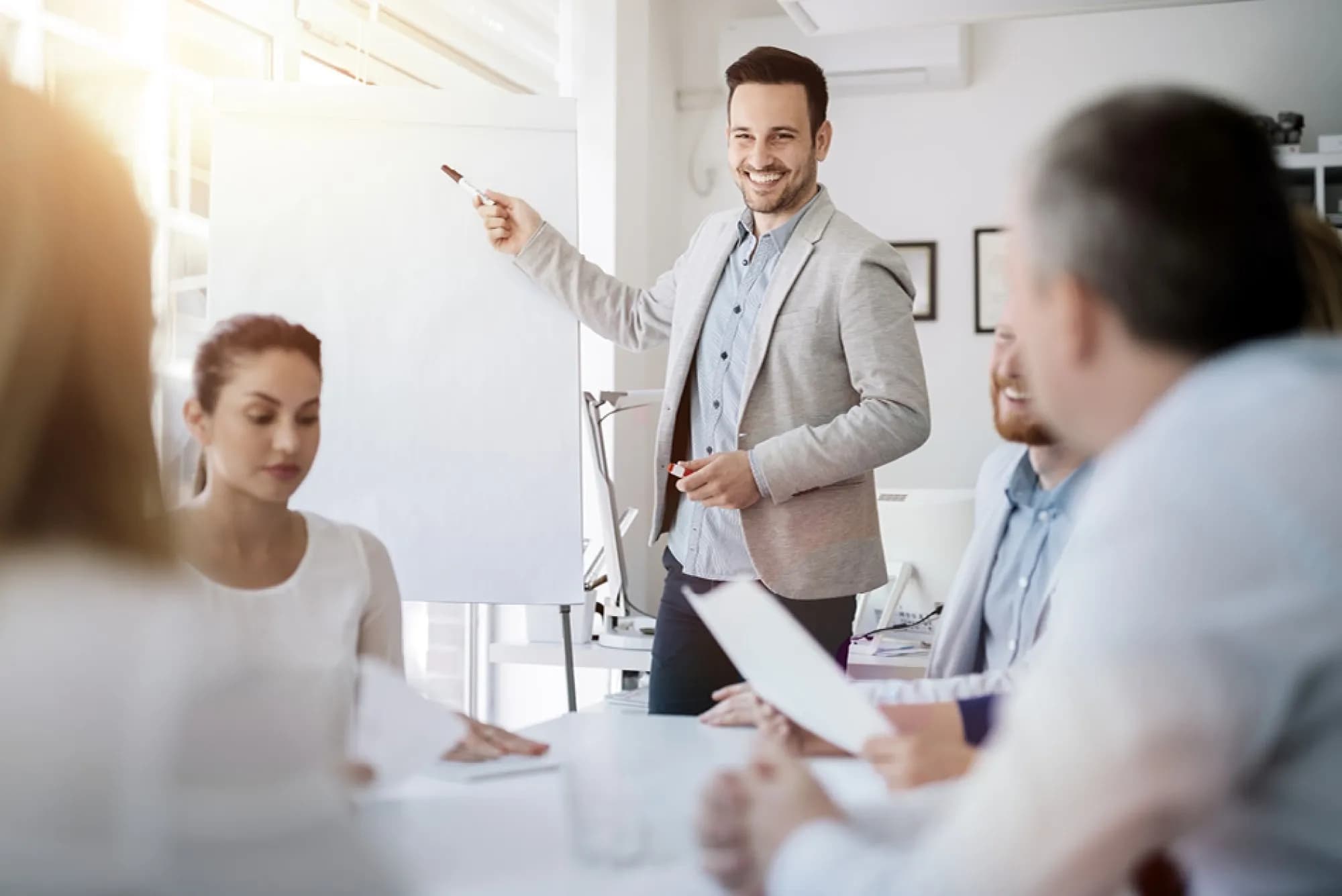 Mitarbeiterschulung im Zollwesen – Praxisorientierte Weiterbildung für Teams